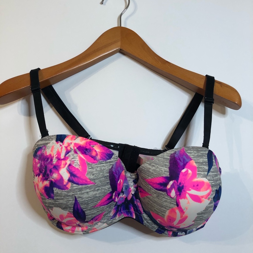 Victoria’s Secret Bra 36DD
